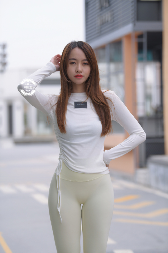 图片[1]-漂亮的白色瑜伽裤女孩 J1441 696P1V-21.4GB-好看资源