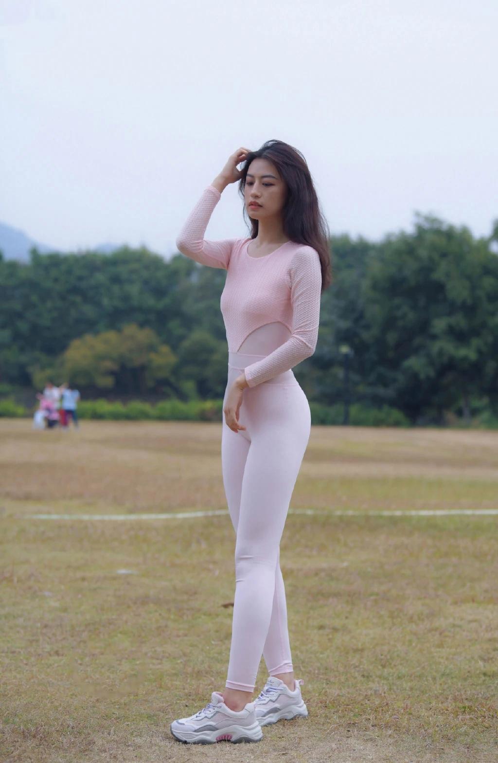 图片[1]-柔情似水的瑜伽裤姑娘 J1429 291P1V-14.6GB-好看资源