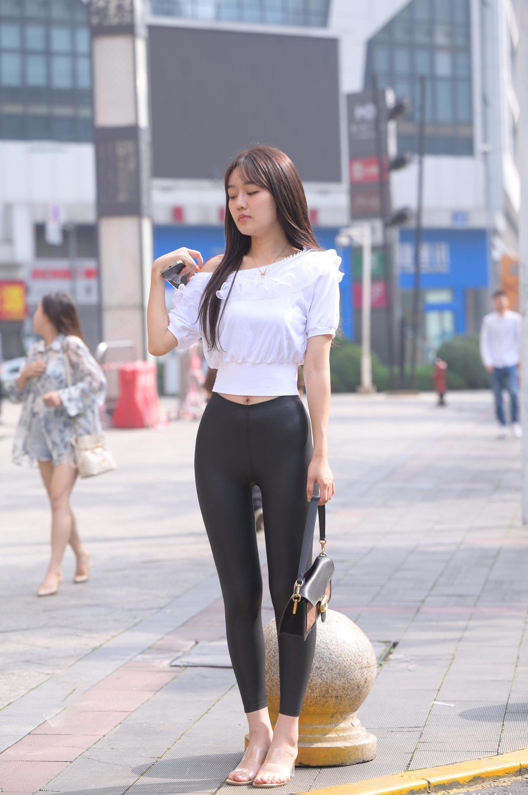 图片[4]-笑容非常甜美且治愈的皮裤女孩 J1945 751P1V-22.1GB-好看资源