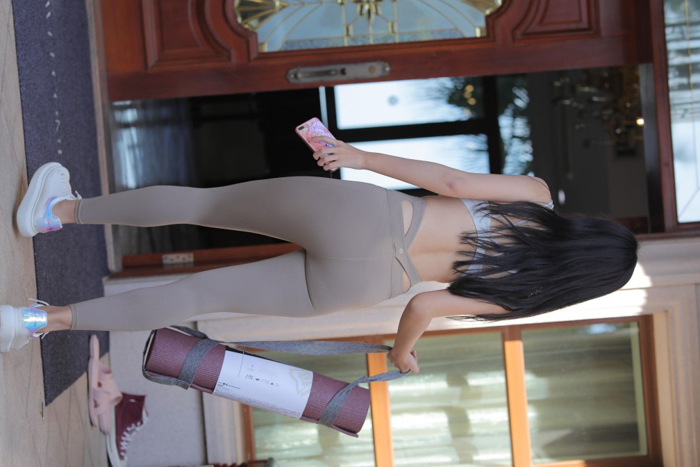 图片[5]-灰色瑜伽裤温柔的女孩【369P】00058-好看资源