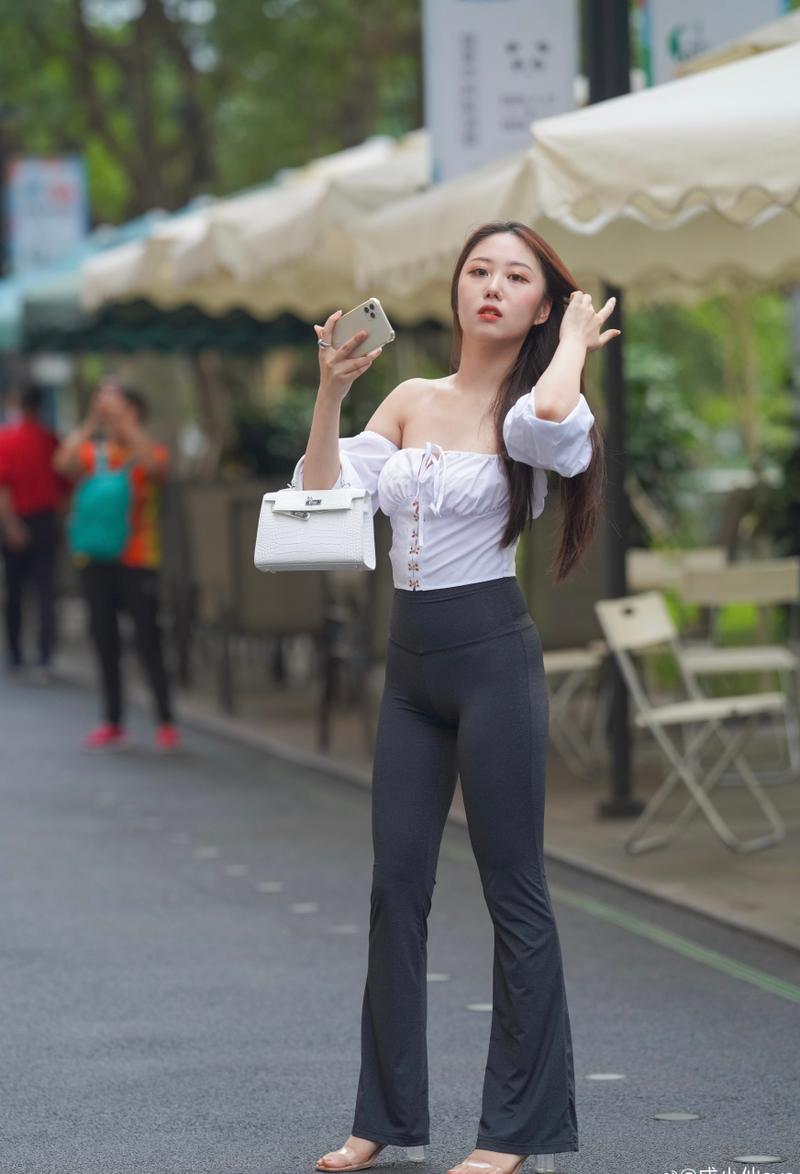 图片[2]-身材非常哇塞的瑜伽裤女孩  J1333 521P6V-21.6GB-好看资源
