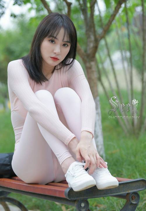 图片[2]-粉粉的瑜伽裤女孩太可爱了 J2090 854P1V-30.4GB-好看资源