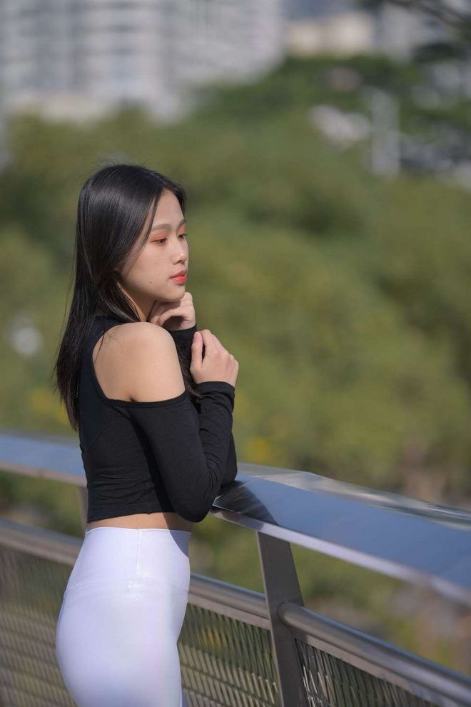 图片[4]-穿紧身白裤的端庄女孩 J1436 674P1V-22.2GB-好看资源