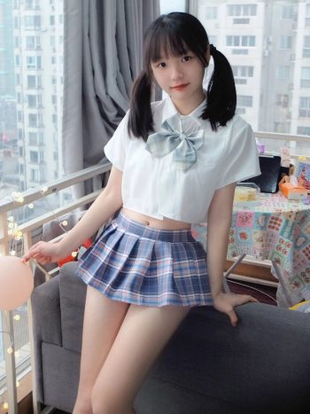 图片[7]-网格丝袜的清纯双马尾小姑娘-好看资源