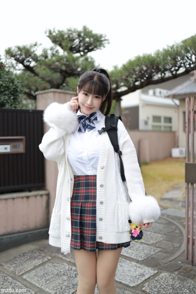 甜美小姐姐朱可儿：下课后来一场尾随的约会-好看资源