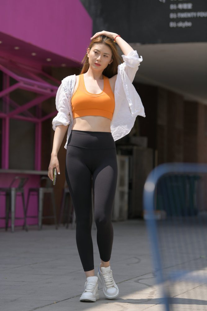 自信的瑜伽裤女孩J3670 712P-14.9GB-好看资源