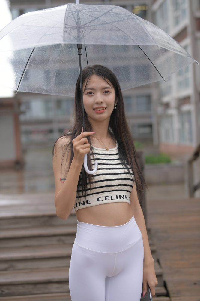 打伞的白色瑜伽裤女孩J2986 622P1V-22.06GB-好看资源