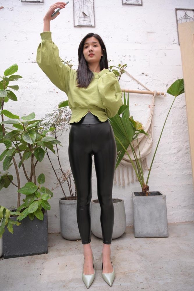 身材很棒的紧身皮裤女孩 J1537 653P1V-19.3GB-好看资源