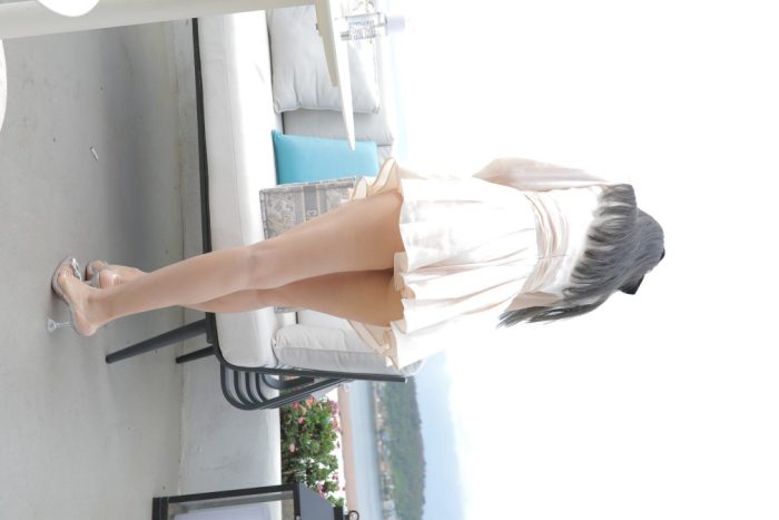 戴黑色蝴蝶结的长发女孩【369P】00027-好看资源