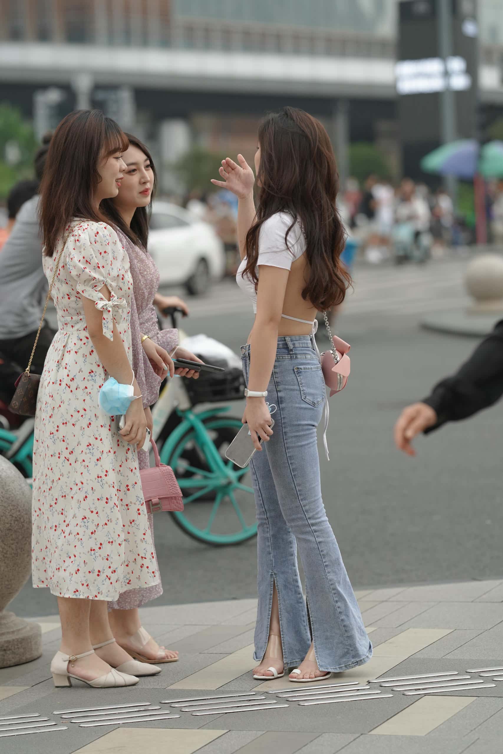 图片[2]-爱笑的蓝色紧身牛仔裤妹子【137P】P0220-好看资源